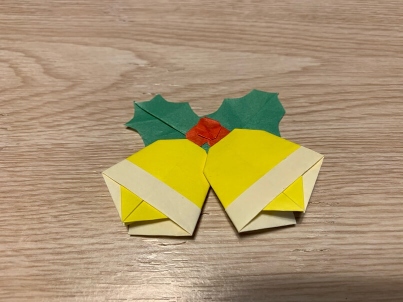 折り紙でクリスマスのベルの簡単な折り方